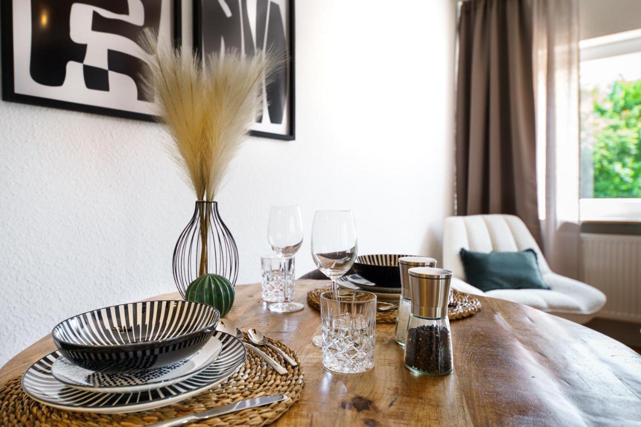 Staytona - Parkpl. - Balkon - Wlan - Netflix - Wfh Taunusstein Bagian luar foto